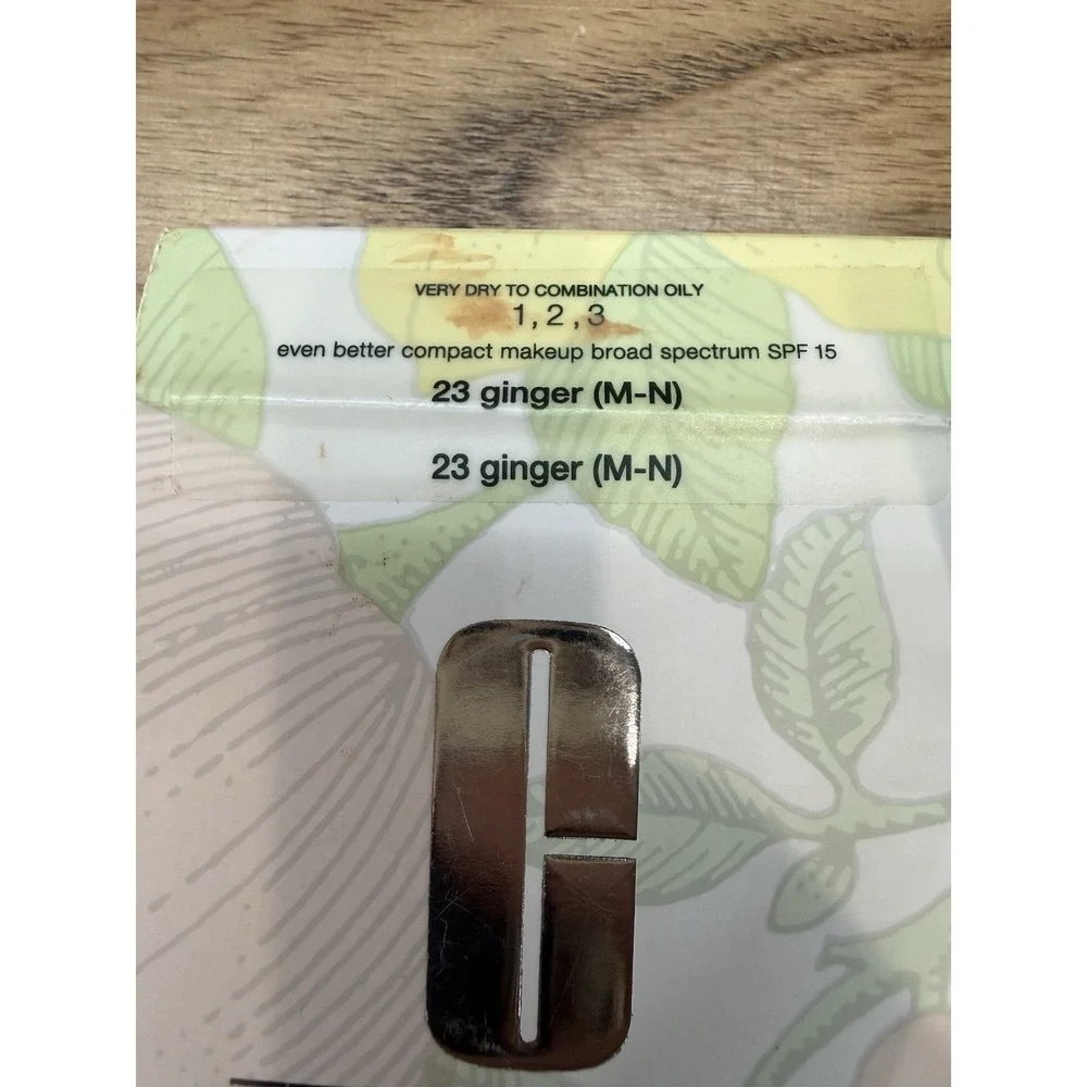 Clinique‎ Even Better Ginger 23 Compact Makeup BNIB Full Size